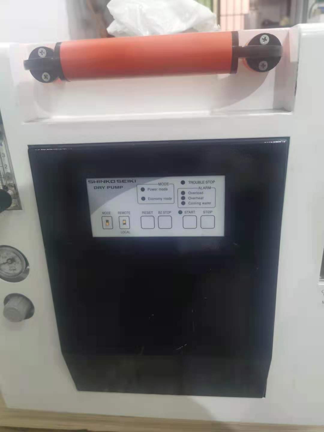 莱宝真空泵油LVO130的使用和更换